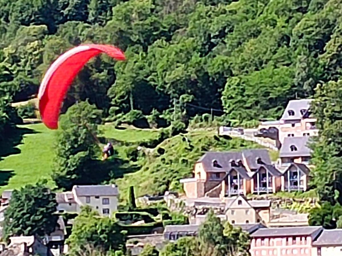 Luzval Duplex Avec Balcon Lägenhet Luz-Saint-Sauveur Exteriör bild