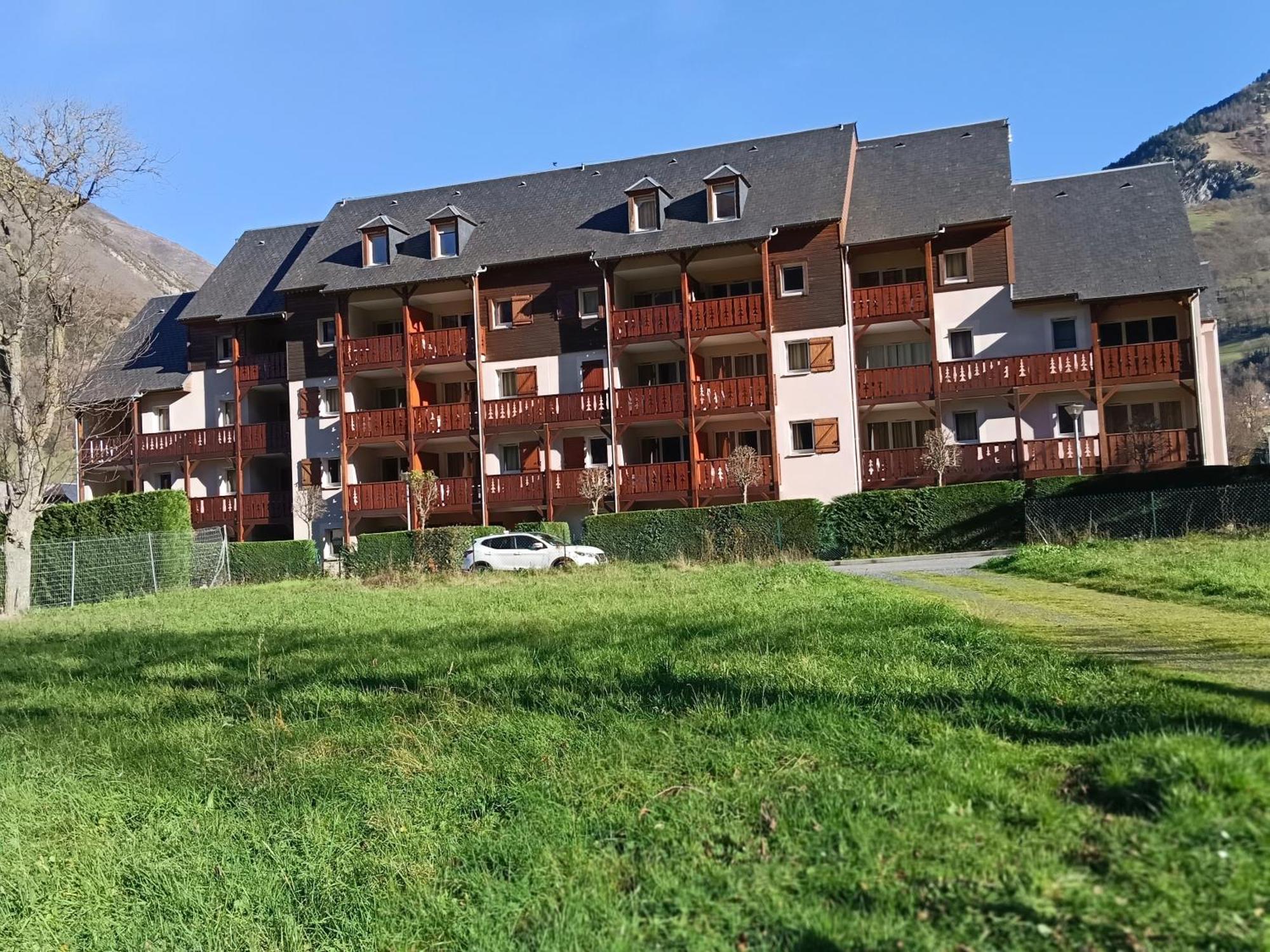 Luzval Duplex Avec Balcon Lägenhet Luz-Saint-Sauveur Exteriör bild